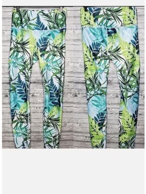 Playground Premium Leggings Size Medium Green Foliage